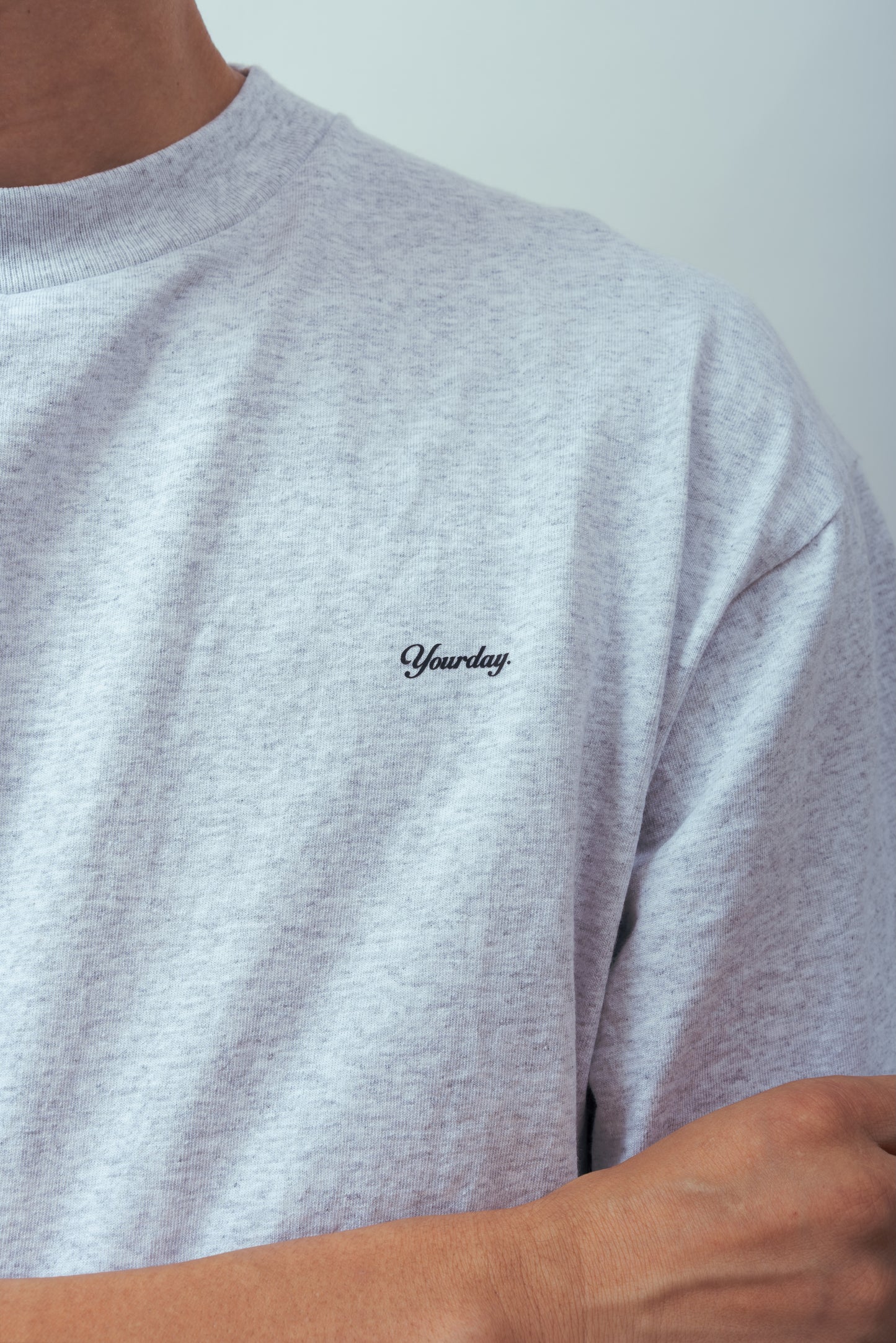 DAILY TEE